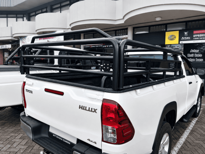 GD6 Hilux Single Cab Cattle Rail