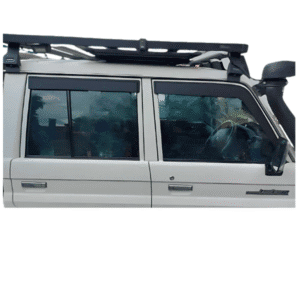 Land cruiser weather shield double cab Bromvoel