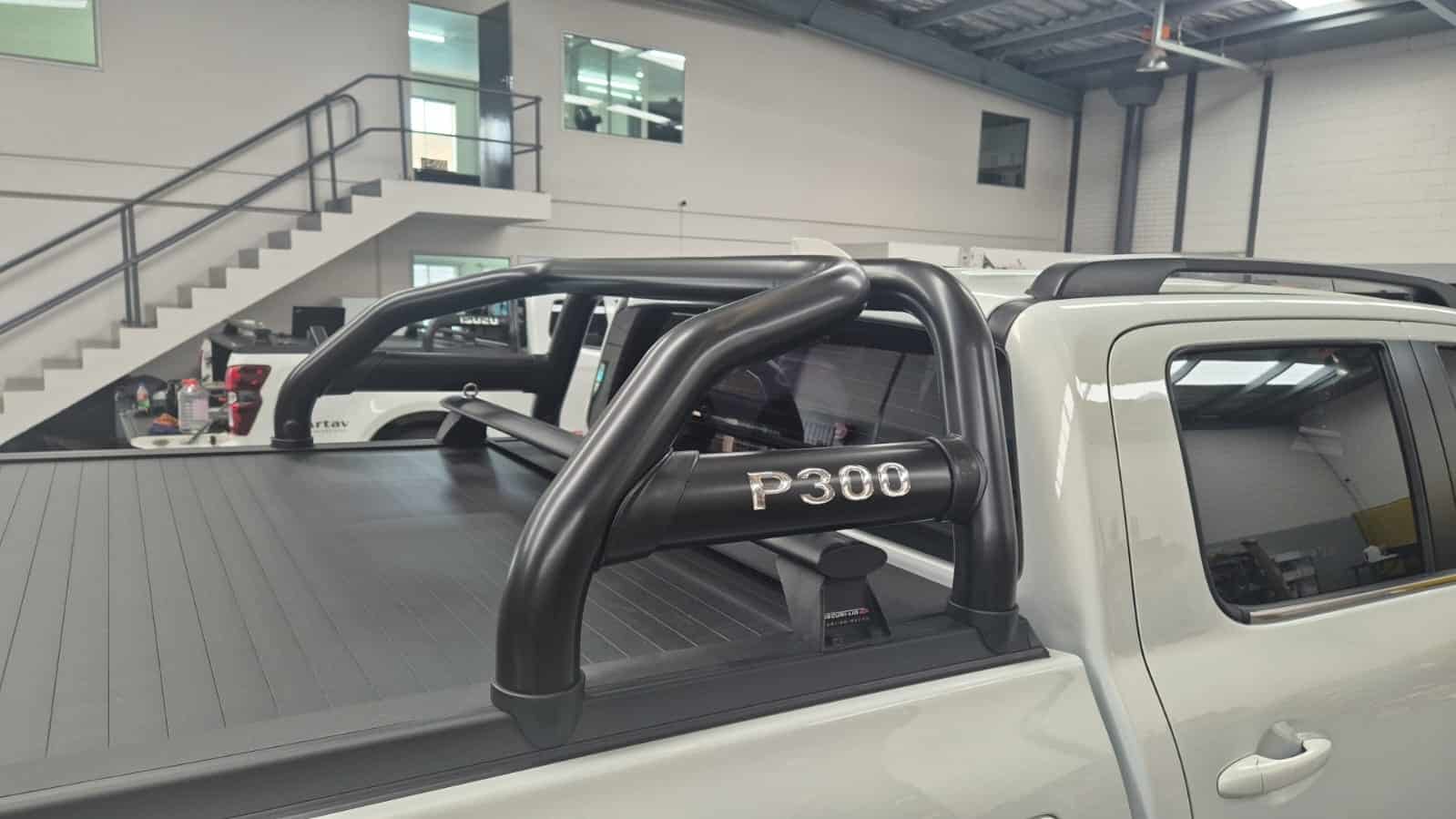 GWM P300 Securi Lid Sports Bar Double Cab Black