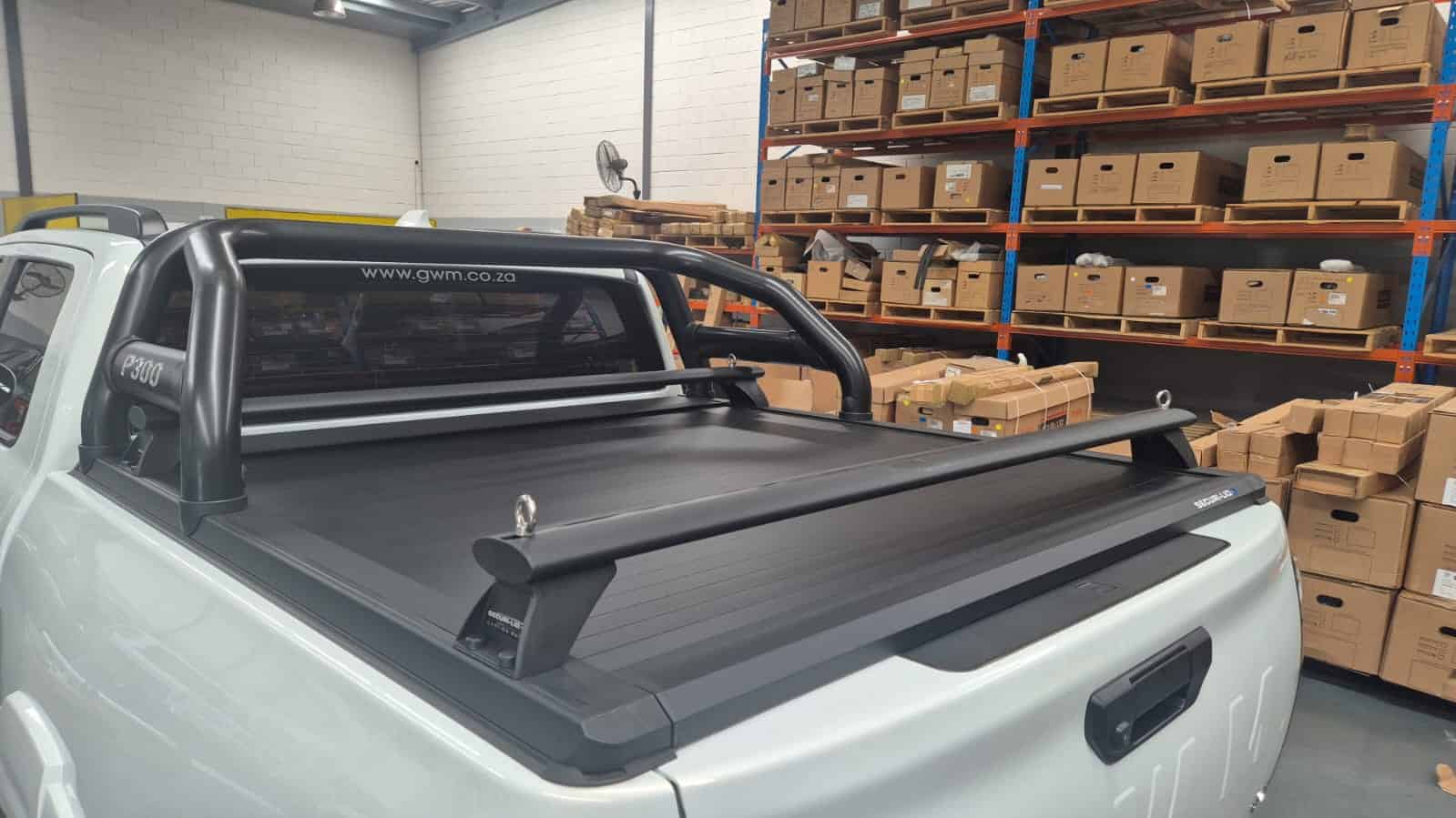 GWM P300 Securi Lid Sports Bar Double Cab Black - Image 3