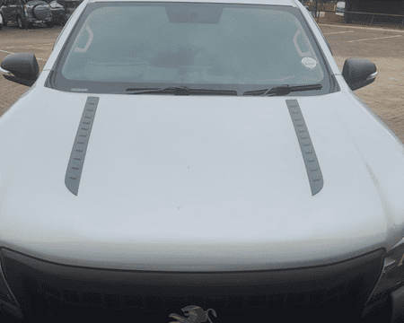 2026 Peugoet Landtrek with Bonnet Garnish at Bromvoel Outdoor Accessories